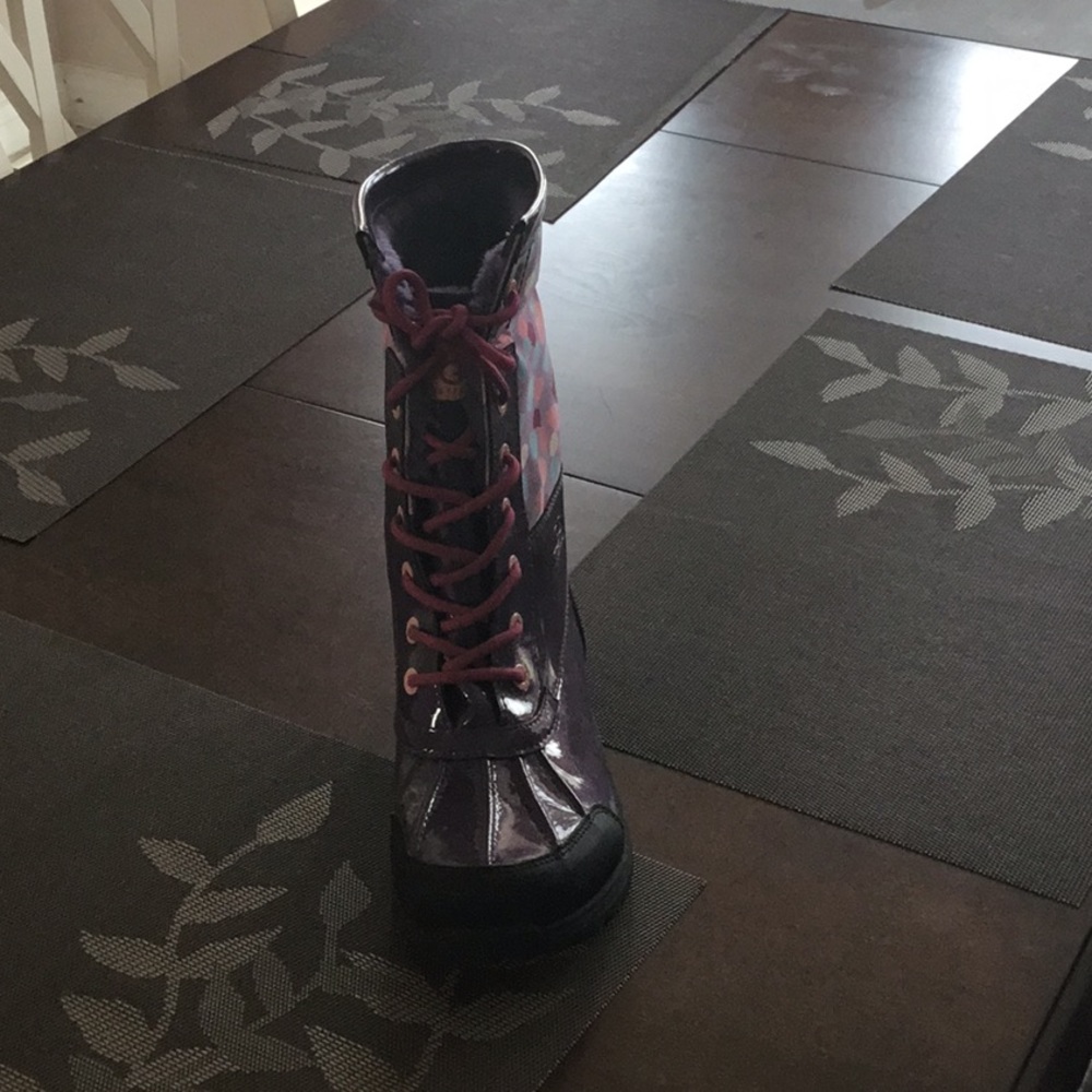 Ugg Winter Boots - image 6